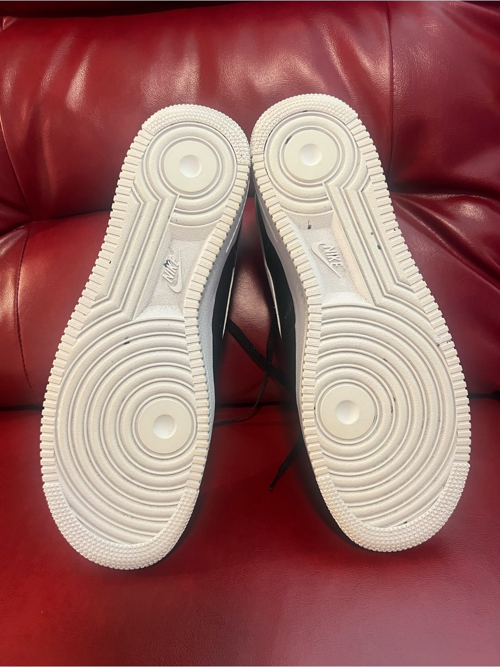 Nike Sneakers - Picture 4 of 9